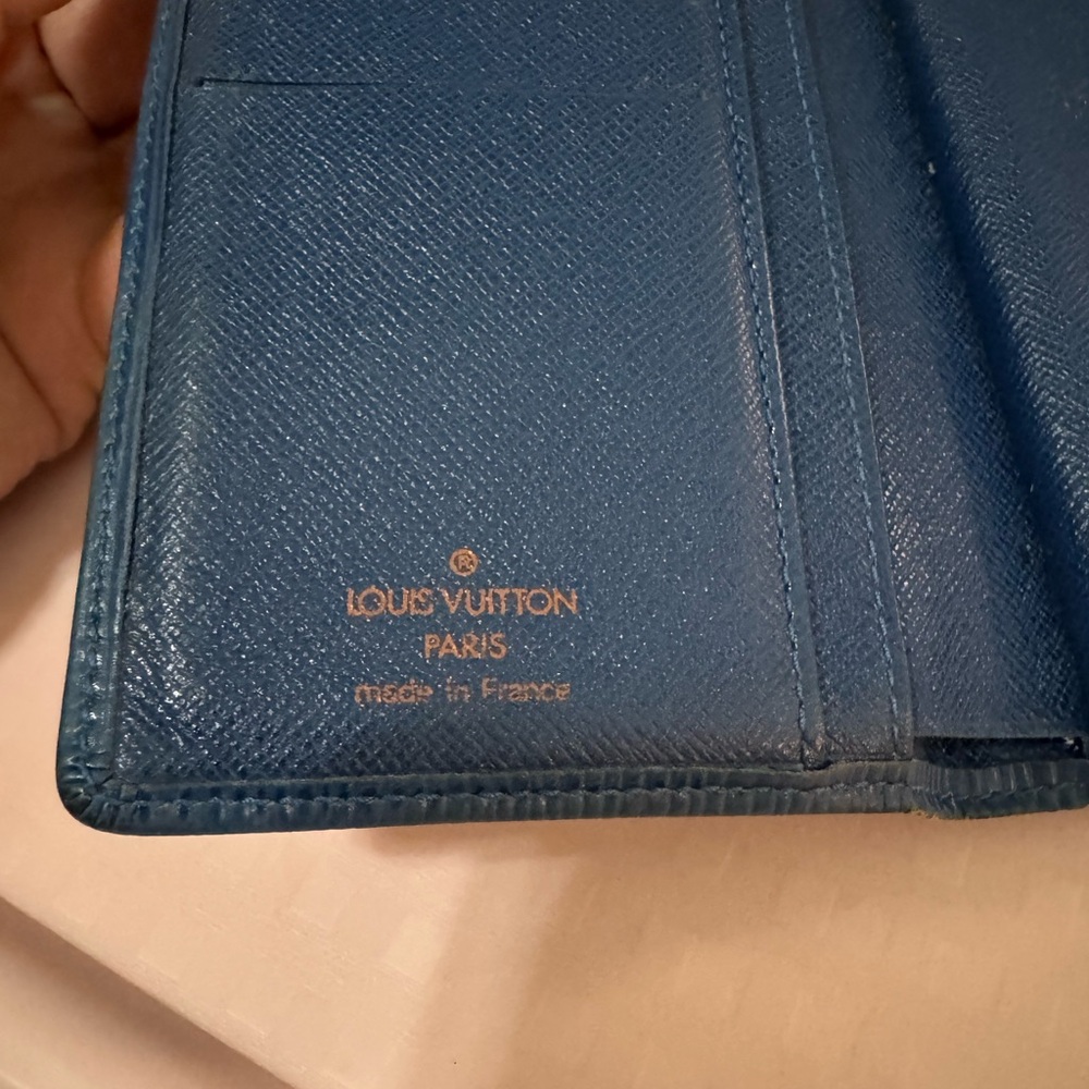 Louis Vuitton Epi Porte Monnaie Viennois Wallet - Picture 9 of 11
